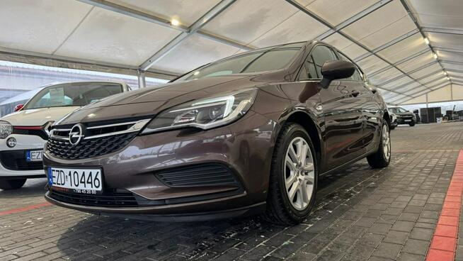 Opel Astra Zduńska Wola - zdjęcie 3