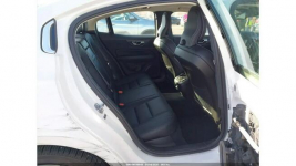 Volvo S60 / T5 INSCRIPTION / niski przebieg / Tarnów - zdjęcie 12