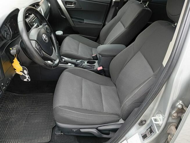 Toyota Auris Zwoleń - zdjęcie 6