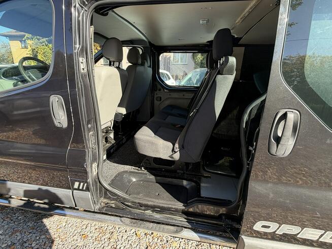 Opel Vivaro 2,0 115  osobowy  klima. Długi long Łodygowice - zdjęcie 7
