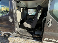 Opel Vivaro 2,0 115  osobowy  klima. Długi long Łodygowice - zdjęcie 7