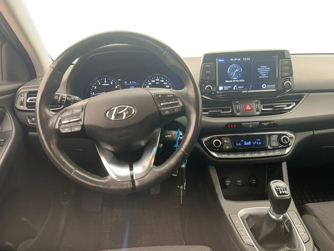 Hyundai i30 1.5 T-GDI 48V Smart DCT Kombi Warszawa - zdjęcie 9