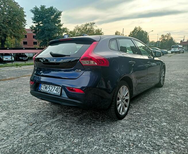 Volvo V40 zadbany, serwisowany, doinwestowany Tomaszów Mazowiecki - zdjęcie 9