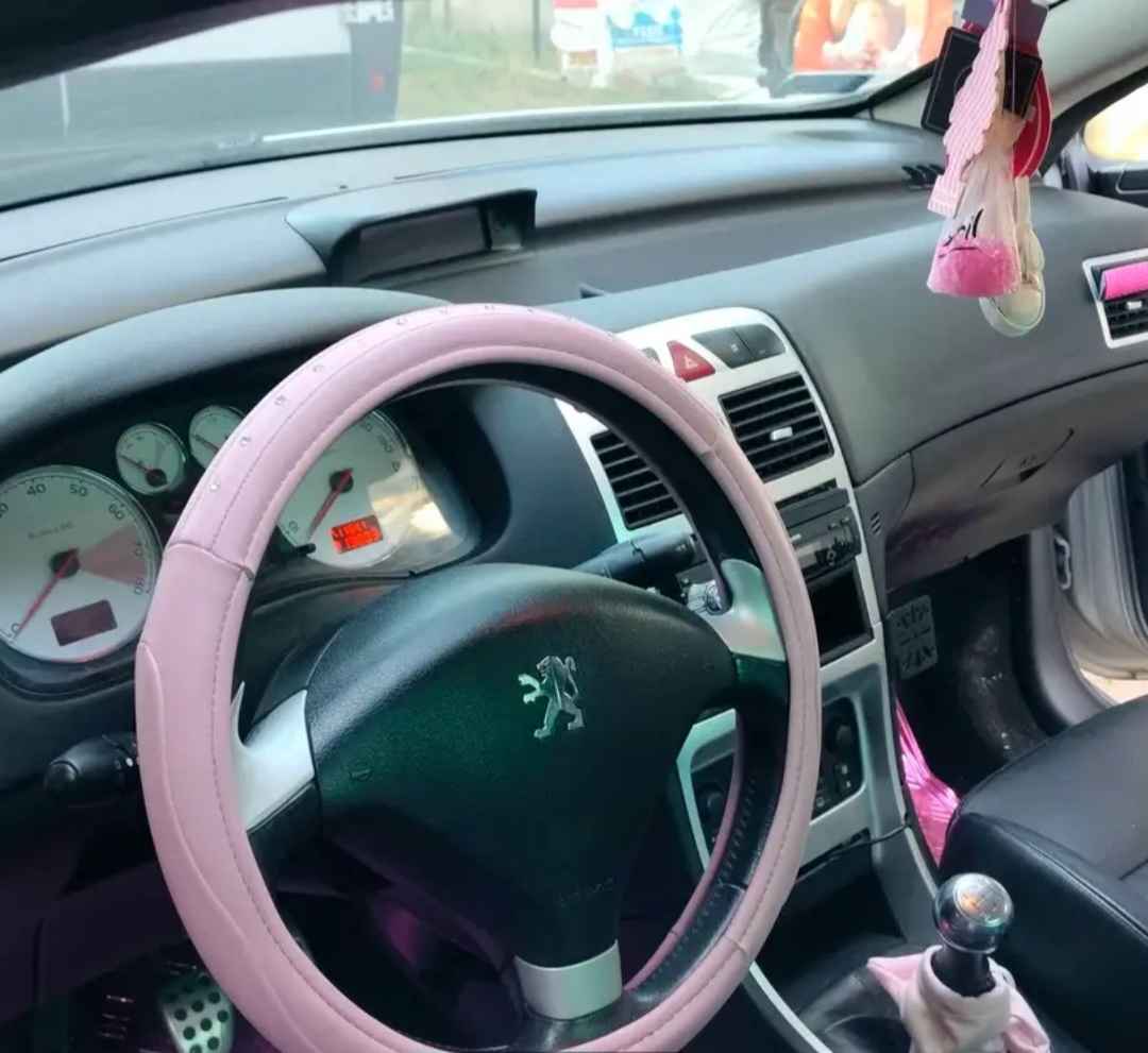 Samochód osobowy Gniezno - zdjęcie 2