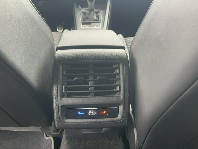 Volkswagen Golf R Line Podgrzewanie Kamera Skóra Virtual cockpit Gliwice - zdjęcie 11