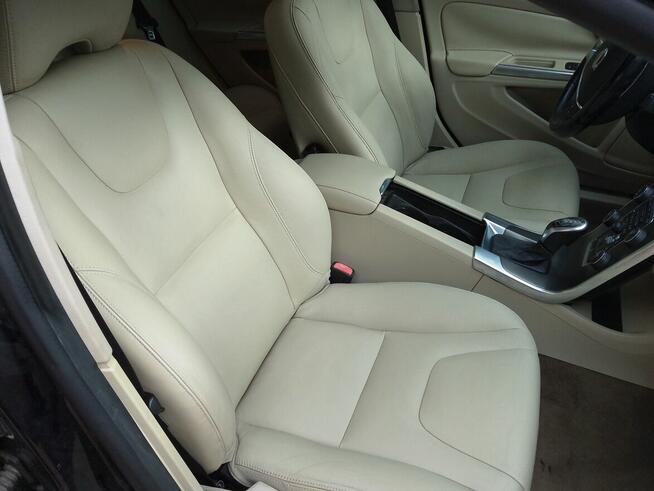 volvo s60 T5 2.0 benzyna 245 KM Piaseczno - zdjęcie 6