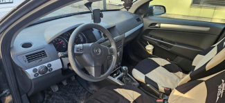 Udział 1/2 w pojeździe Opel Astra Kielce - zdjęcie 7