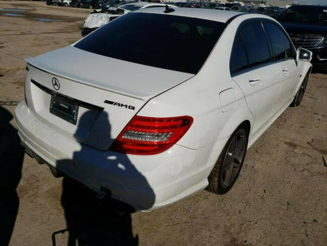 Mercedes C 63 AMG 2013, porysowany lakier Warszawa - zdjęcie 3