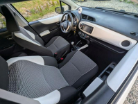 Toyota Yaris Kamienna Góra - zdjęcie 6