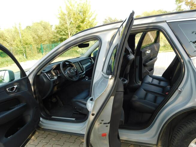 Volvo XC 60 z Gwarancją Bezwypadkowości BLiS Pakiet Zimowy Kamera Żyrardów - zdjęcie 11