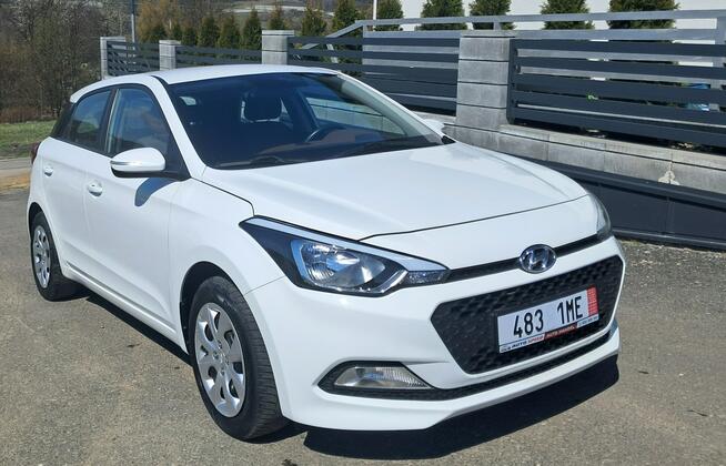 Hyundai i20 1.2 Benzyna 75 KM Cisiec - zdjęcie 2