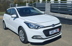 Hyundai i20 1.2 Benzyna 75 KM Cisiec - zdjęcie 2