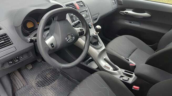 TOYOTA AURIS 1,4 2013/14 SALON 72000 KM Leżajsk - zdjęcie 6
