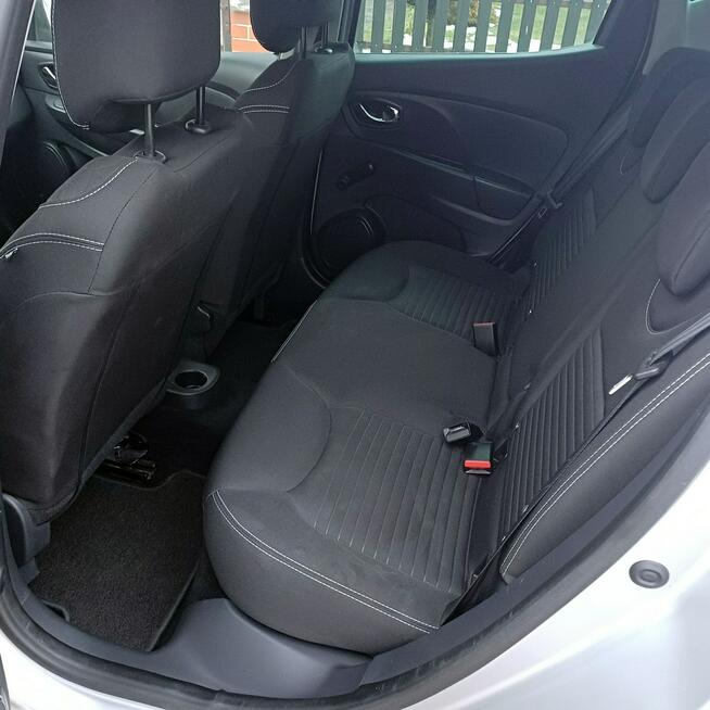 Renault Clio Limited 1.5 dCi 90 KM Suchorzew - zdjęcie 9