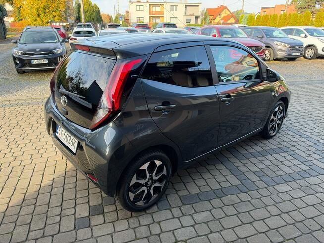 Toyota Aygo 1,0 72KM  Klima  Kamera  Kraj  Koła lato+zima Orzech - zdjęcie 6