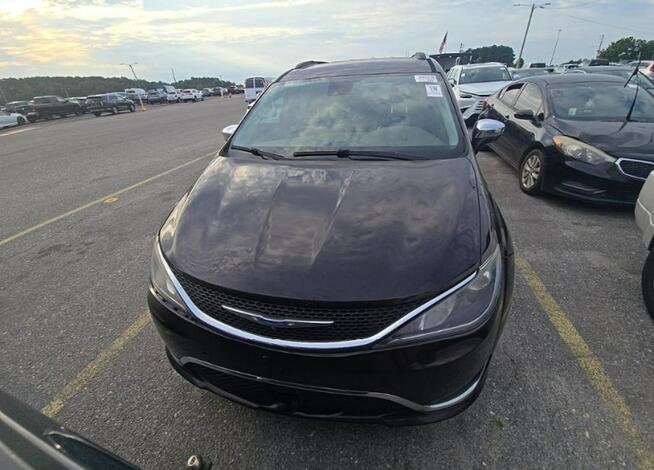 Chrysler Pacifica LIMITED / Benzyna / niski przebieg Białystok - zdjęcie 3
