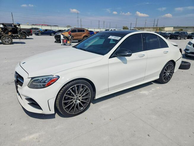 Mercedes C 300 4Matic / pakiet AMG / niski przebieg / mała szkoda Białystok - zdjęcie 1