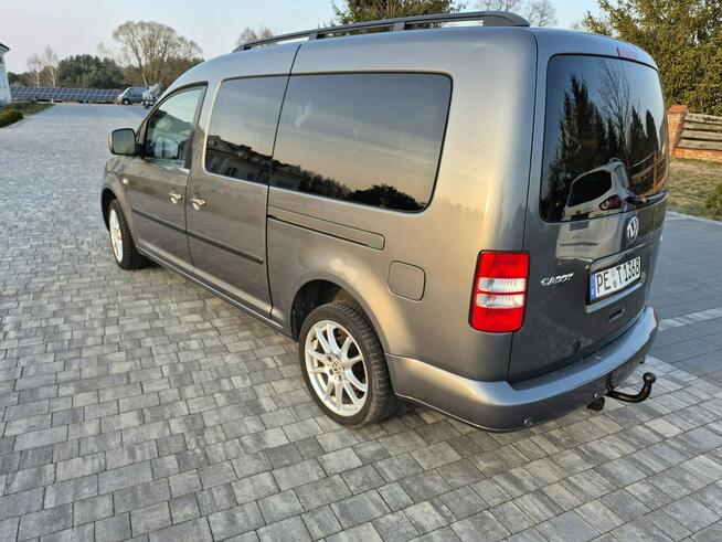 Volkswagen Caddy 1.6tdi MAXI 7 FOTELI  pdc ładny stan !! Drelów - zdjęcie 2
