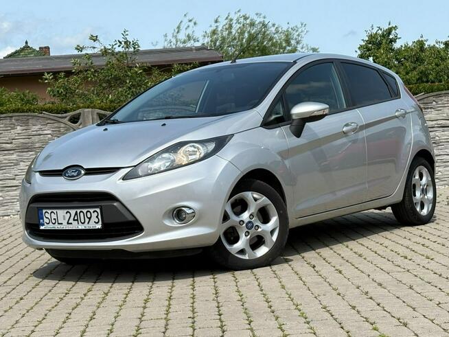 Ford Fiesta Serwisowana * Bezwypadkowa * Oryg. Przebieg * Klimatyzacja Knurów - zdjęcie 1