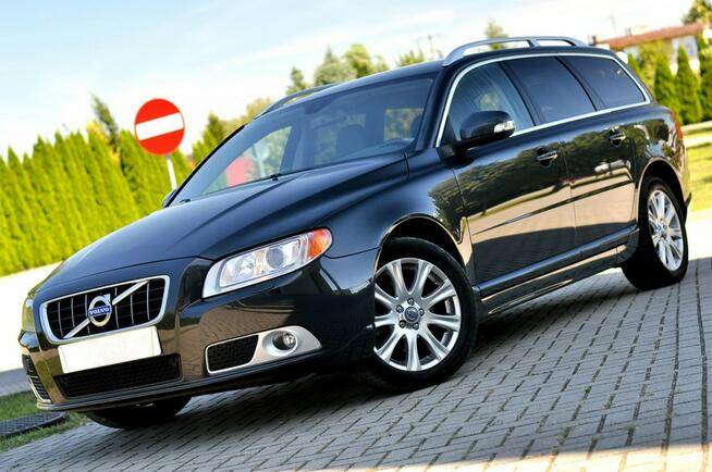 Volvo V70 FULL_OPCJA_2.0_D3_136Km_Skóra_Kolor_Xenon_City_ Płock - zdjęcie 2