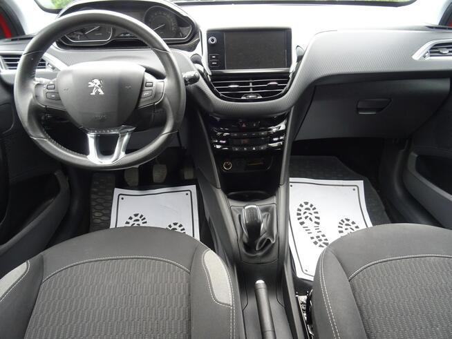 Peugeot 208 Samochód z polskiego salonu z bardzo niskim przebiegiem. Łódź - zdjęcie 11