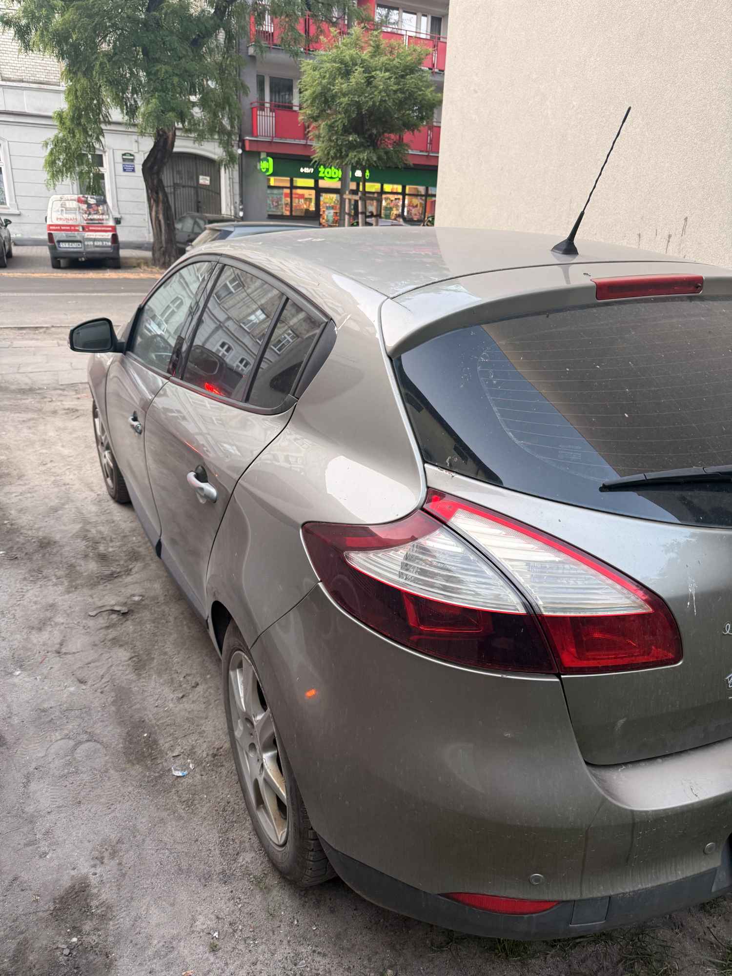 Sprzedaż udziału 1/2 Renault Megane, rok prod. 2009. Hoczew - zdjęcie 4
