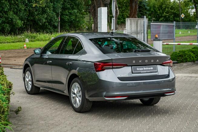 Škoda Octavia Edition 130 Selection 1.5 TSI m-HEV 150 KM DSG Łódź - zdjęcie 9