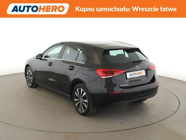 Mercedes A 250 FV23 pHEV led automat virtual navi kamera pdc Warszawa - zdjęcie 4