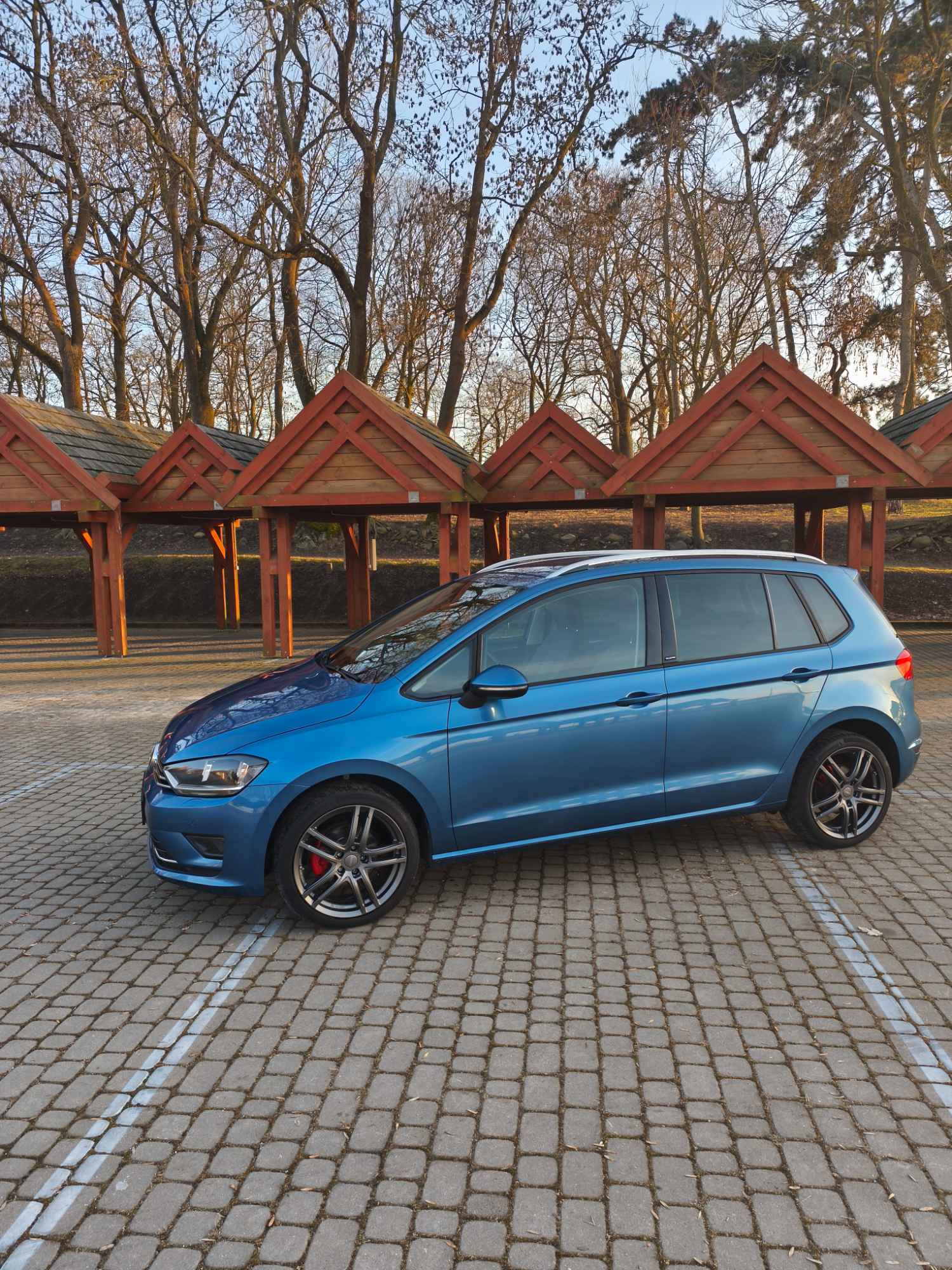 VW Golf 7 Sportsvan Wągrowiec - zdjęcie 2