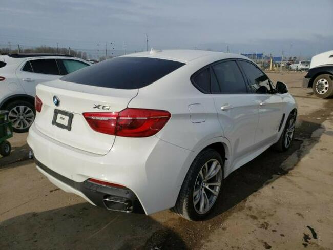 BMW X6 2018, 3.0L,4x4, porysowany Warszawa - zdjęcie 4