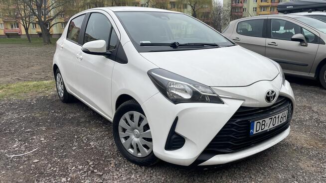 Toyota Yaris 2017 niski przebieg Wałbrzych - zdjęcie 4