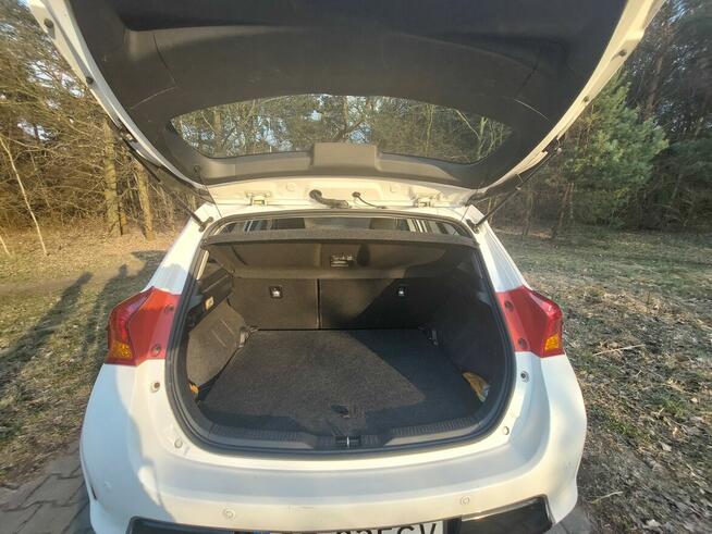 Sprzedam Toyota Auris 1.33 wersja Premium Wrocław - zdjęcie 3