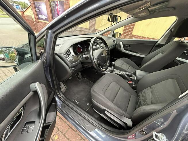 Kia Cee'd benzyna I rej. 2017 przebieg 57500 km Słupsk - zdjęcie 9