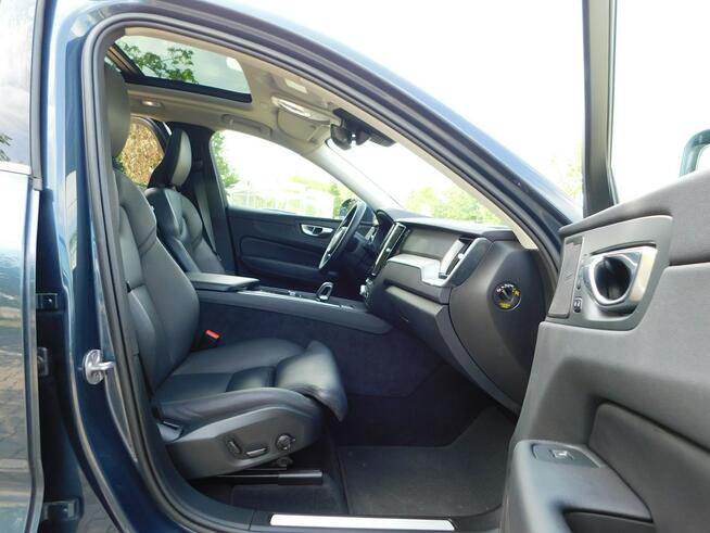 Volvo XC 60 2.0D4 Plus Bright z Gwarancją Bezwypadkowości Żyrardów - zdjęcie 9