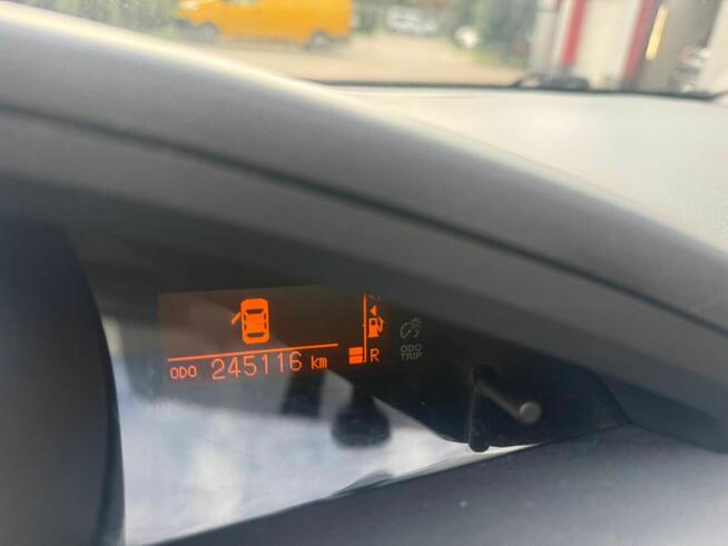 Toyota Verso 2.2 D-CAT Sol Plus NAVI 7os Łódź - zdjęcie 7