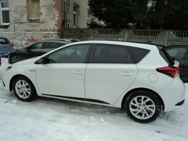 sprzedam ładną TOYOTE Auris z 2015r  1.8 HYBRYDA+benz 100KM udziela.GW Lublin - zdjęcie 4