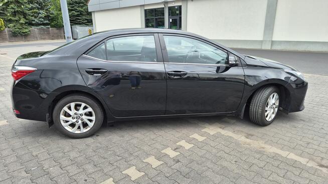 Toyota Corolla 1.6 Sedan 2018, pierwsza rejestracja 2019 Ursynów - zdjęcie 11