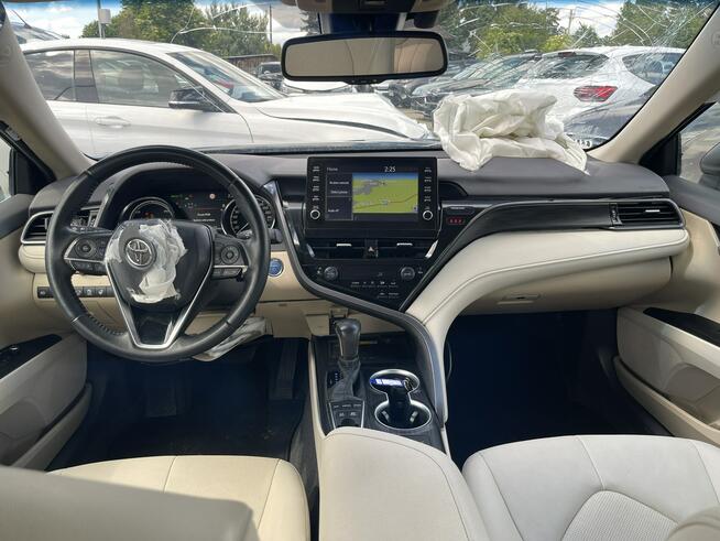 Toyota Camry Automat Hybryda Skóra Podgrzewanie Kamera 218KM Gliwice - zdjęcie 8