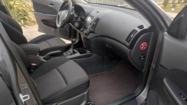 Hyundai i30 benzyna mały przebieg Konarzyce - zdjęcie 6