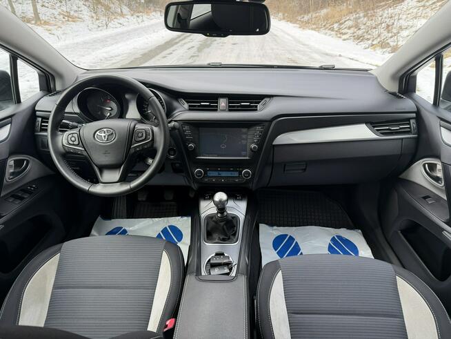 Toyota Avensis 2.0 D-4D Edition S Jaworzno - zdjęcie 8