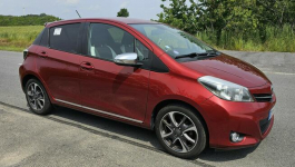 Toyota Yaris Bezwypadkowy  ! 1.3 99KM przebieg 90.0000km