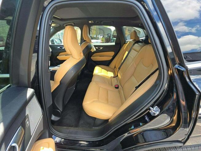 Volvo XC 60 Inscription / 4x4 / niski przebieg Tarnów - zdjęcie 9
