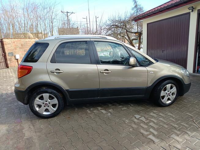 Fiat Sedici / Suzuki SX4 -1,6-16V 4x4 Bęzyna+gaz oryginalny Szydłowiec - zdjęcie 3