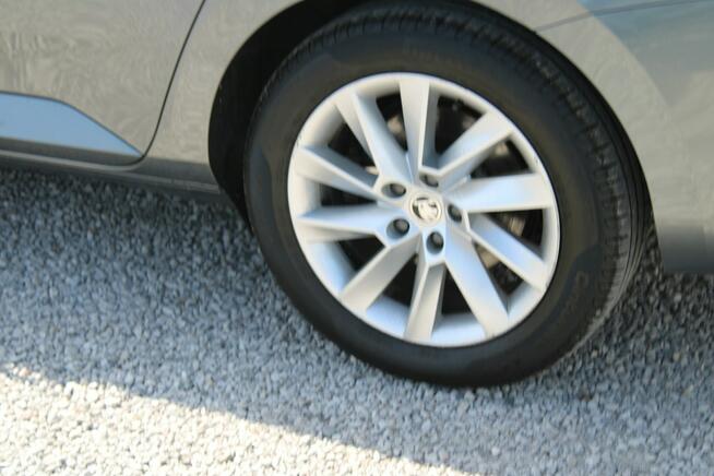 Škoda Superb Ambition DSG Nawigacja netto 70650 PLN Gwarancja Virtual Warszawa - zdjęcie 12