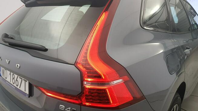 Volvo XC 60 B4 D AWD Plus Dark! Z Polskiego Salonu! Faktura VAT! Warszawa - zdjęcie 12