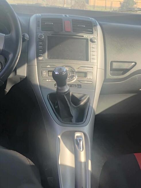 Toyota Auris 1.6 Rzeszów - zdjęcie 5