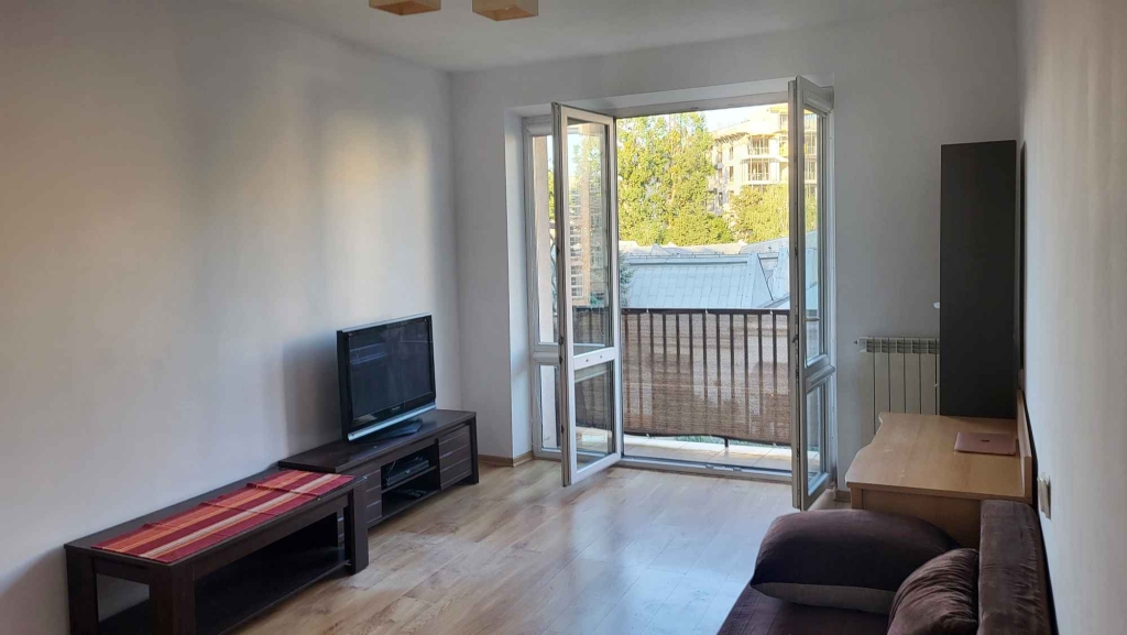 Wynajmę kawalerkę Łódź Uniwersytecka 22/30 balkon, kuchnia, parking Śródmieście - zdjęcie 1