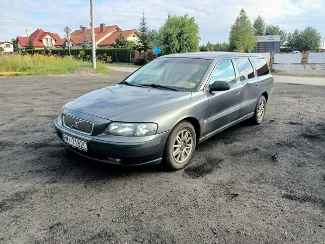 Volvo V70 2.4TD 163km  02r Automat Tarnów - zdjęcie 2