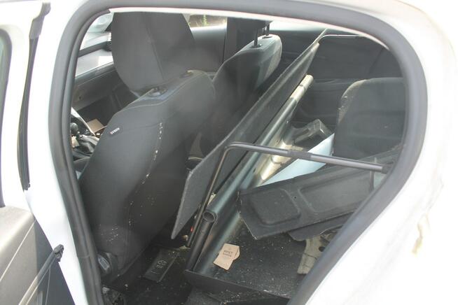 Peugeot 208 Ostrów Wielkopolski - zdjęcie 6