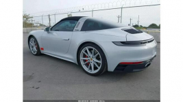 Porsche 911 / 4x4 / Kosmetyczne uszkodzenie / niski przebieg / Tarnów - zdjęcie 7